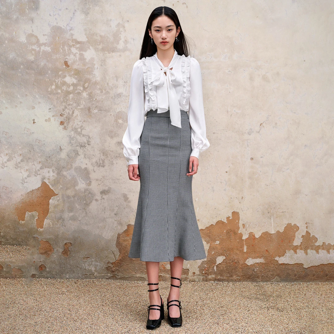 MAXRIENY精致复古黑白格纹鱼尾半裙早秋新款法式浪漫包臀裙
