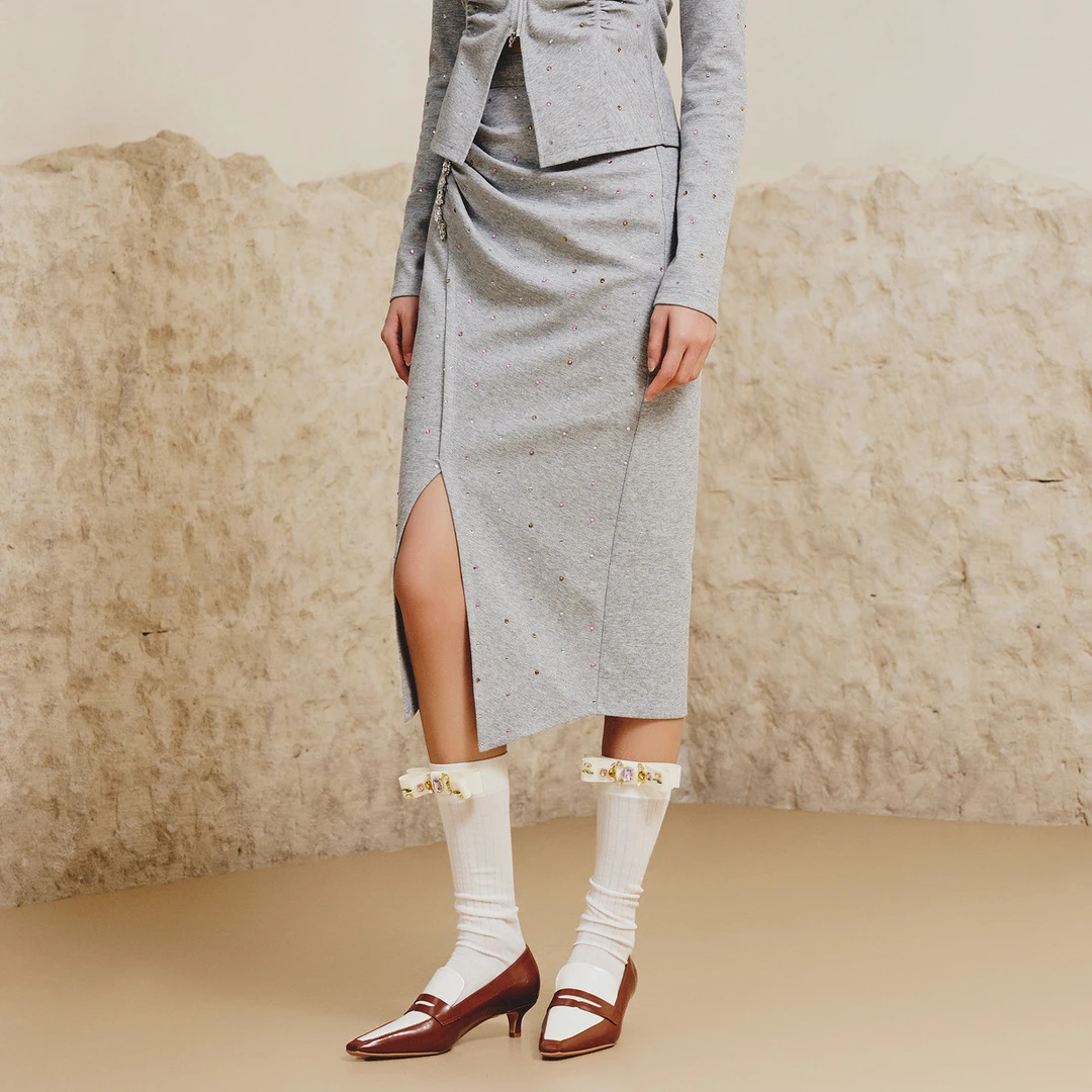 MAXRIENY设计感灰色褶皱卫衣半裙开衩针织半身裙