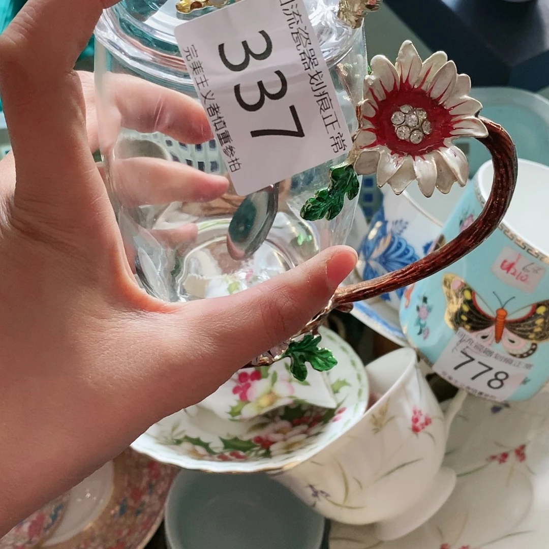 瓷片笑*哈哈哈哈哈哈哈