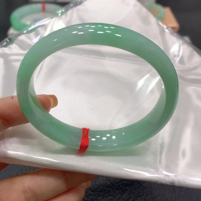 【闪购商品】翡翠手镯未镶嵌翡翠