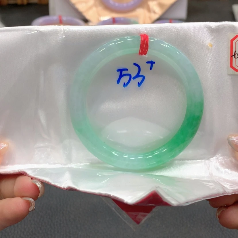【闪购商品】翡翠手镯未镶嵌翡翠
