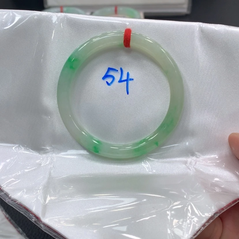 【闪购商品】翡翠手镯未镶嵌唯*翡翠