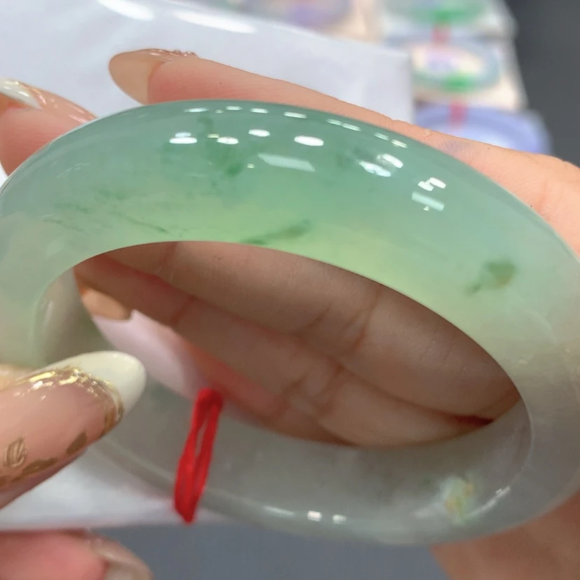 【闪购商品】翡翠手镯未镶嵌翡翠