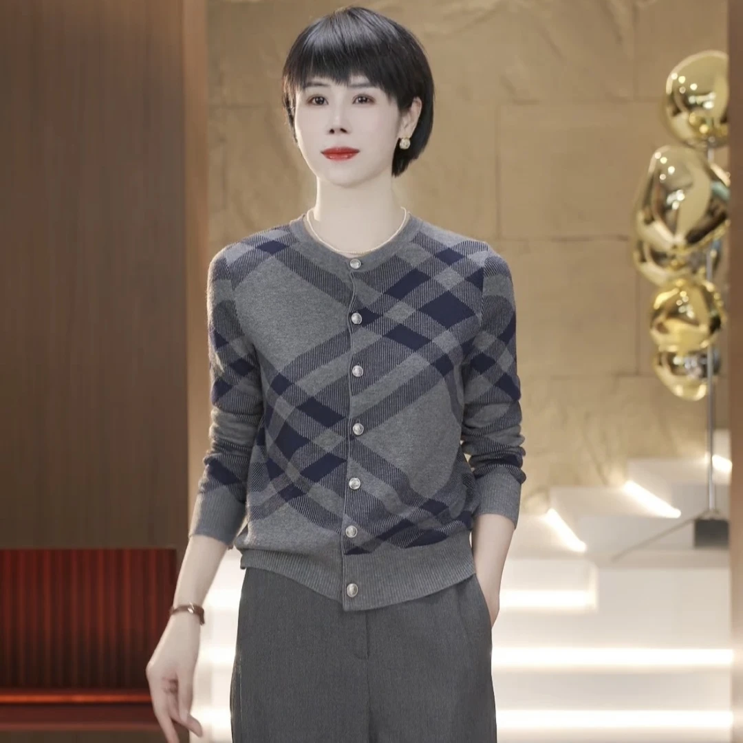 【渲渲推荐】TA-7454秋季网格纹气质洋气时尚圆领细羊毛针织开衫
