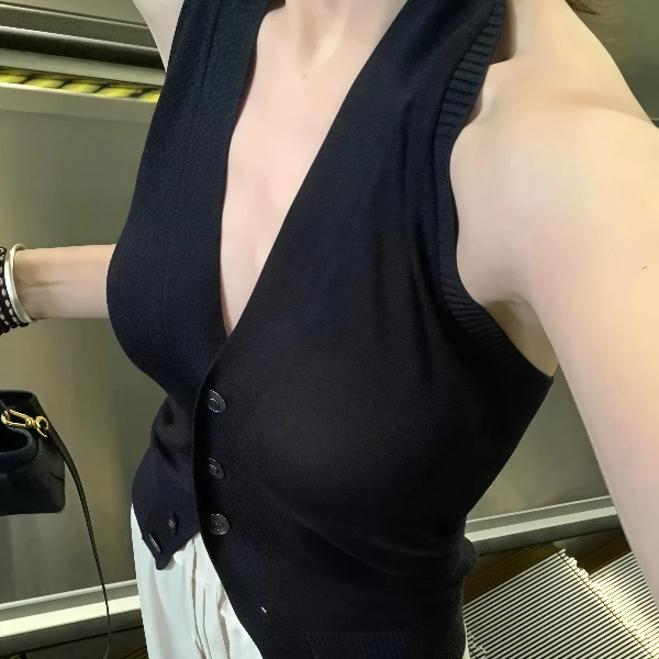 肌理感V领针织背心女夏季无袖马甲开衫百搭显瘦西装内搭小衫气质