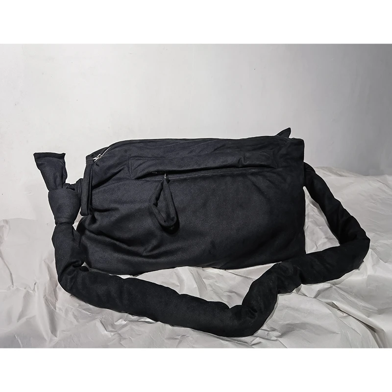 Meet in Nature 大容量时尚麂皮夹棉斜挎大容量休闲单肩流浪包