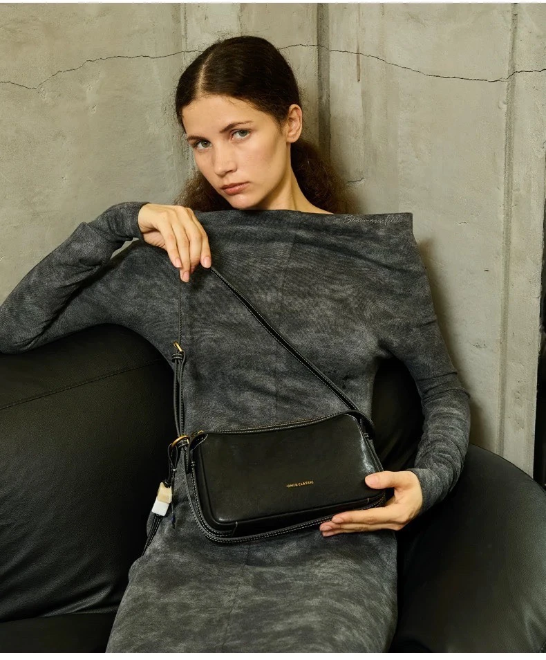 欧米omi女包2024新款月光宝盒系列水晶植鞣皮麻将包头层牛皮防水