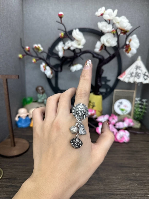 925银戒指 小郑家纯银手工簪刻戒指