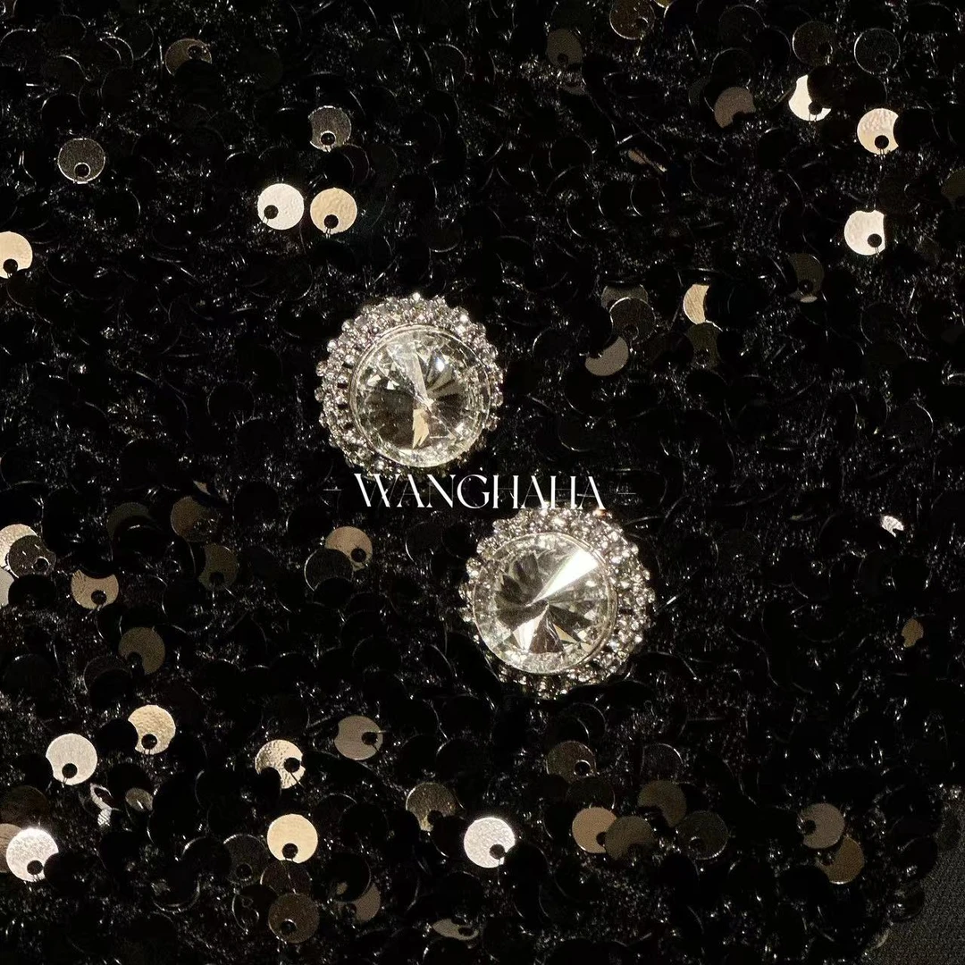 合金莫桑石耳饰 W·HAHA【现货】【哈哈耳饰】百搭闪闪轻奢镶钻0003