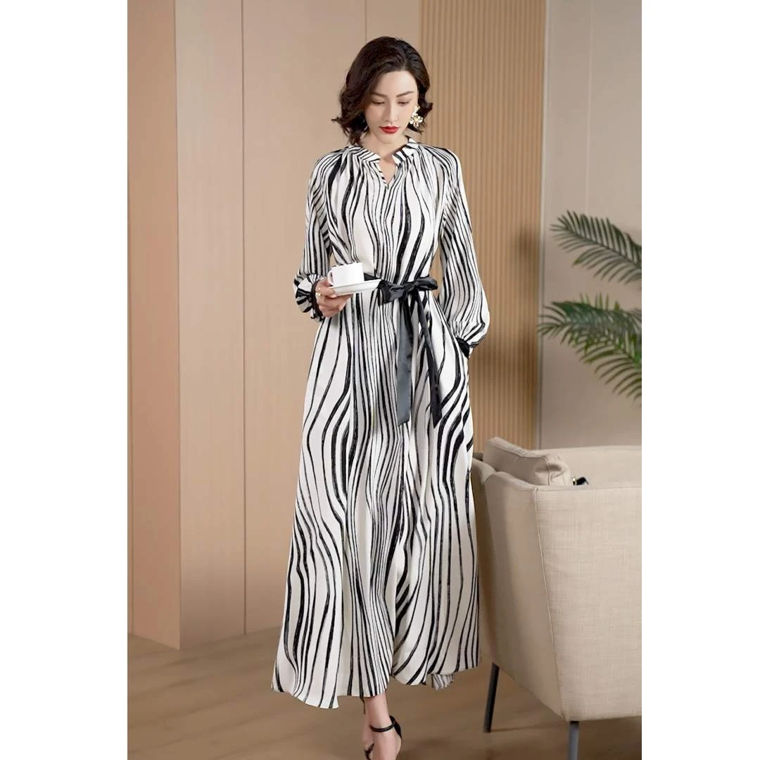2024新款夏季气质大摆裙斑马纹显瘦长裙高端修身宽松连衣裙WF3017