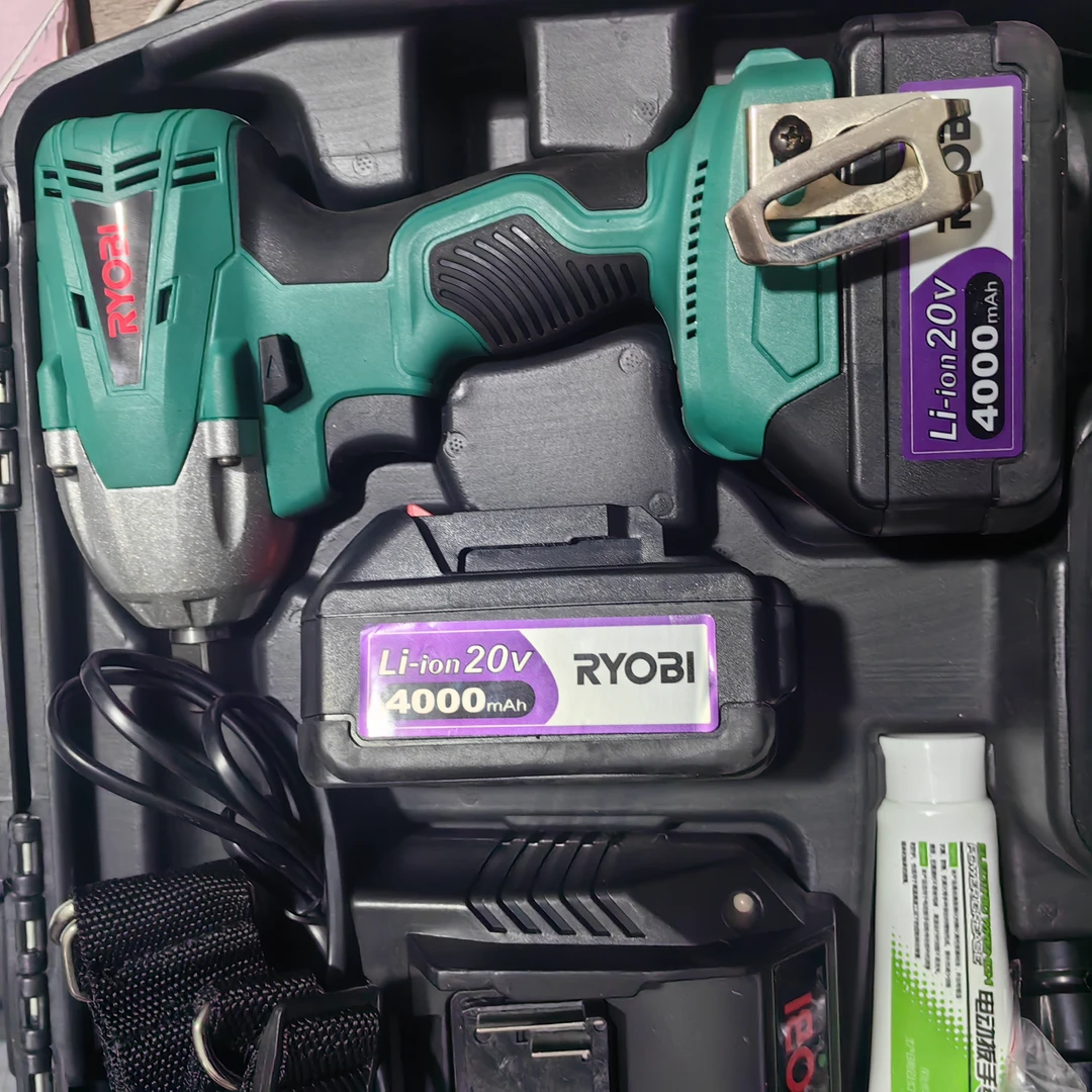 日本良明无刷冲击电板手（俩电一充）