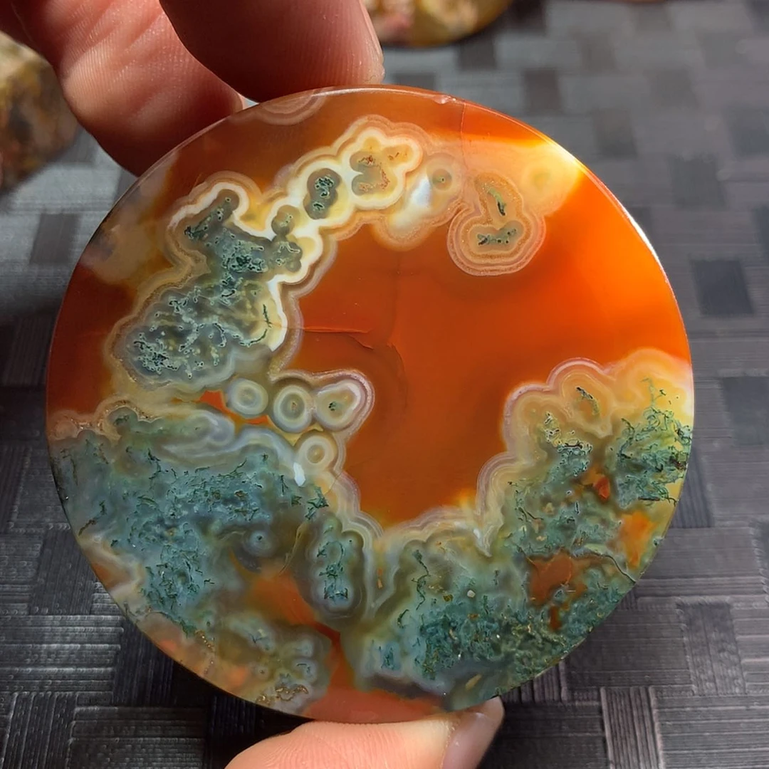 【闪购商品】玛瑙/玉髓颈饰未镶嵌守**墨