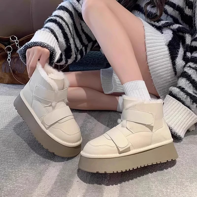 啄木鸟保暖厚底增高雪地靴女2025年冬季新款马丁短靴加绒加厚棉鞋