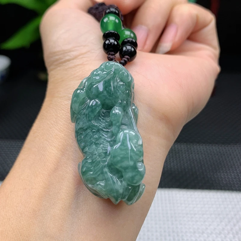 冰蓝貔貅吊坠挂件玉坠天然翡翠A货玉石时尚气质挂坠