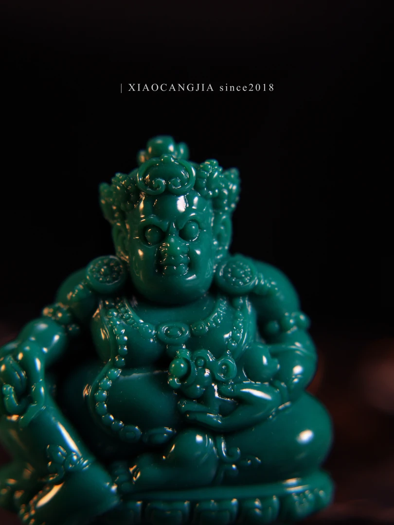 XIAOCANGJIA | 黄财神雕刻件绿松石