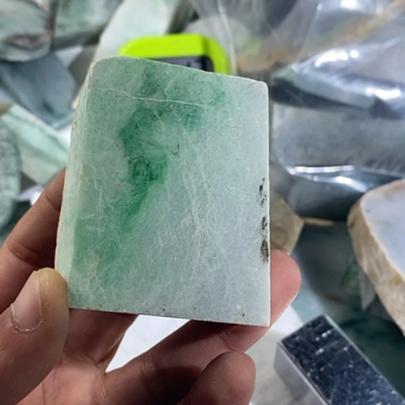【闪购商品】定制翡翠未镶嵌牛*刀