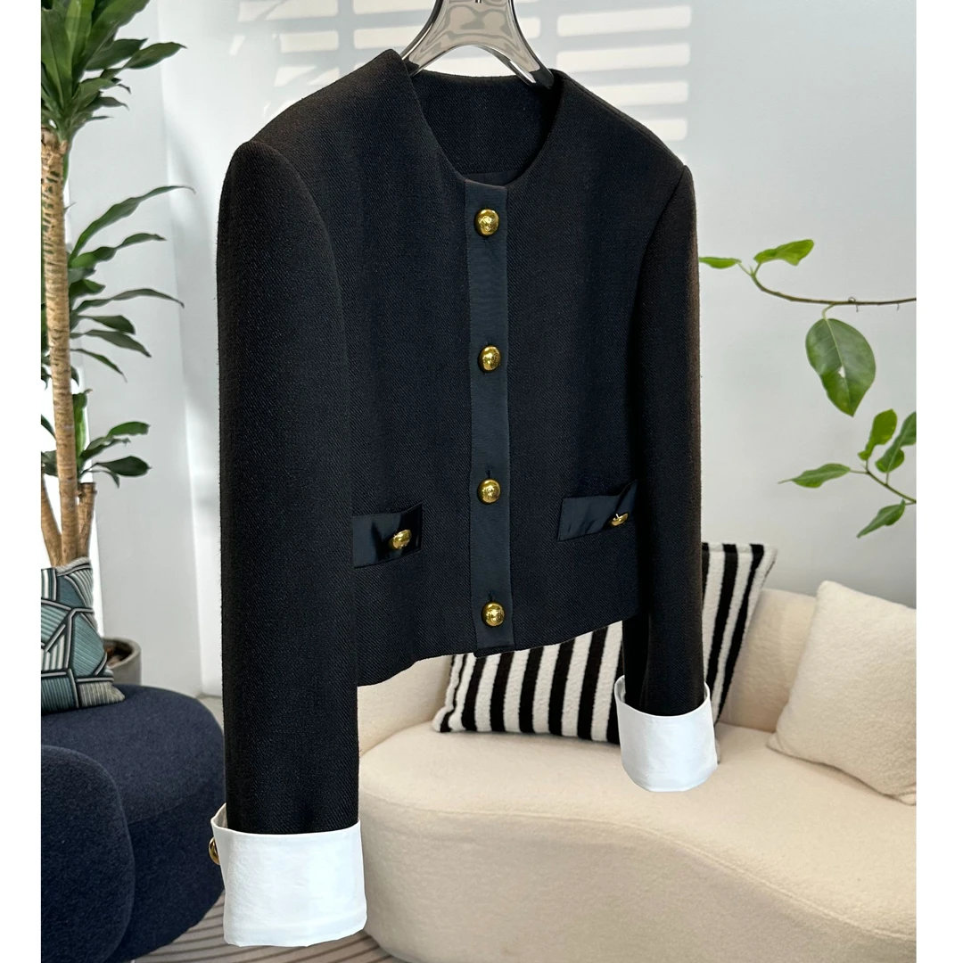 【香在秋日】时髦优雅气质精致经典时尚单排扣女士短外套LW83739