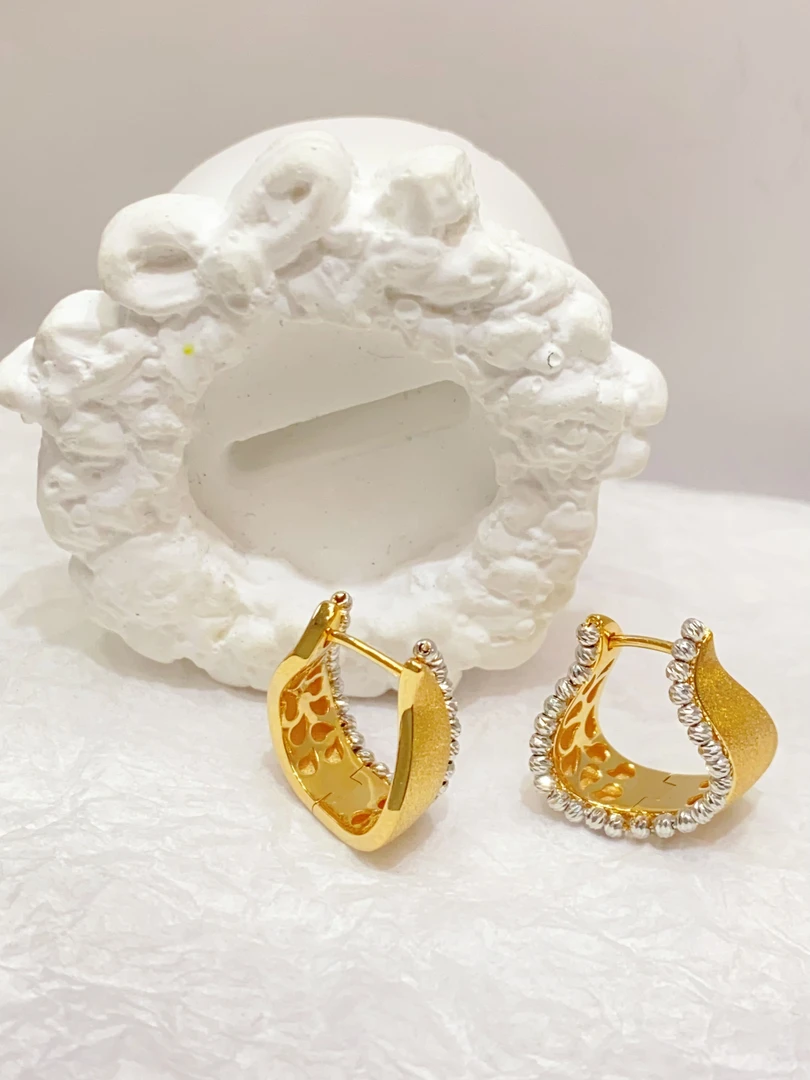 18K浅金色➕白金色双拼个性耳扣