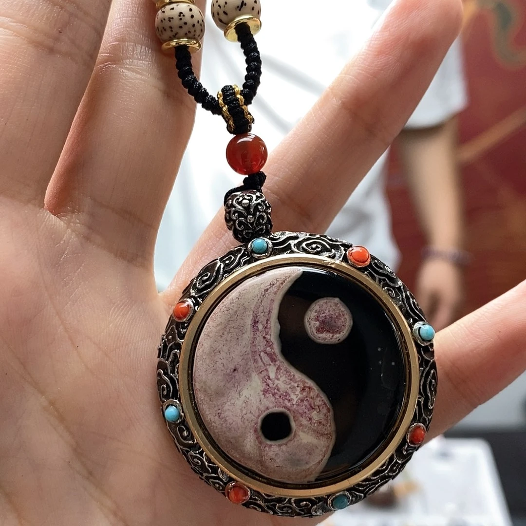 玛瑙/玉髓颈饰合金