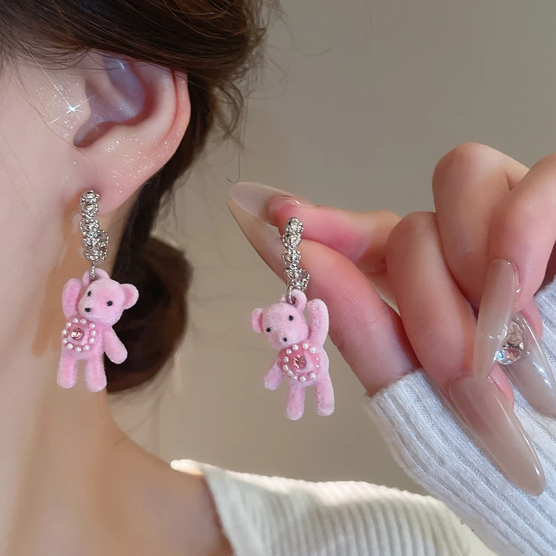 铜合金绒毛耳饰 植绒小熊耳环甜美可爱少女百搭耳坠轻奢时尚耳饰