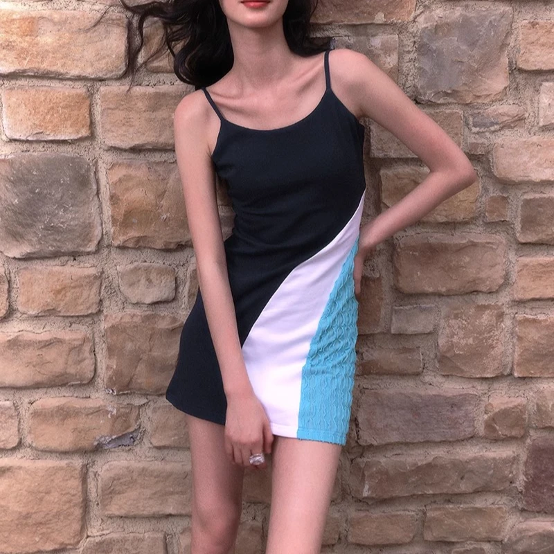 0118制造后花园*辣妹风三色流线拼色连衣裙