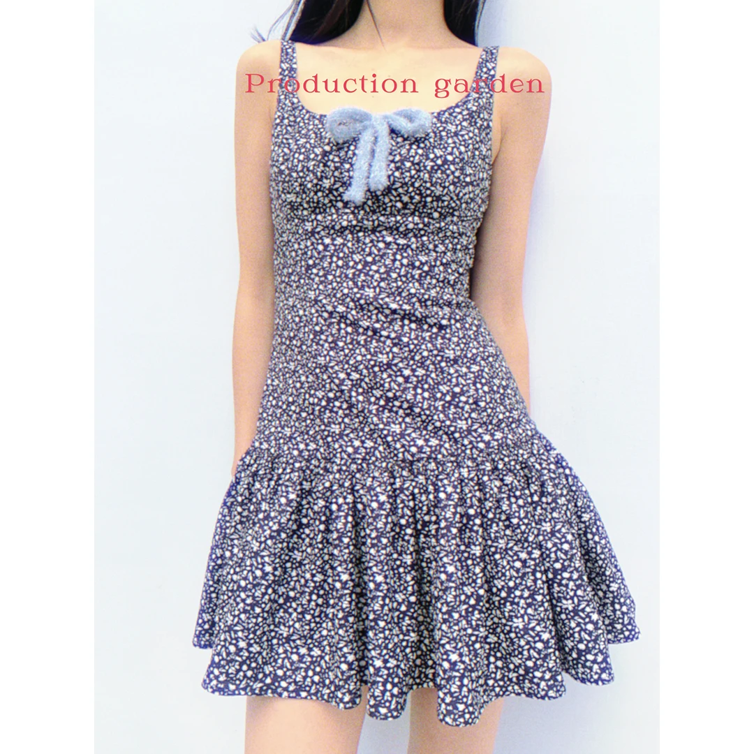 制造后花园*小碎花毛绒蝴蝶结宽肩带连衣裙