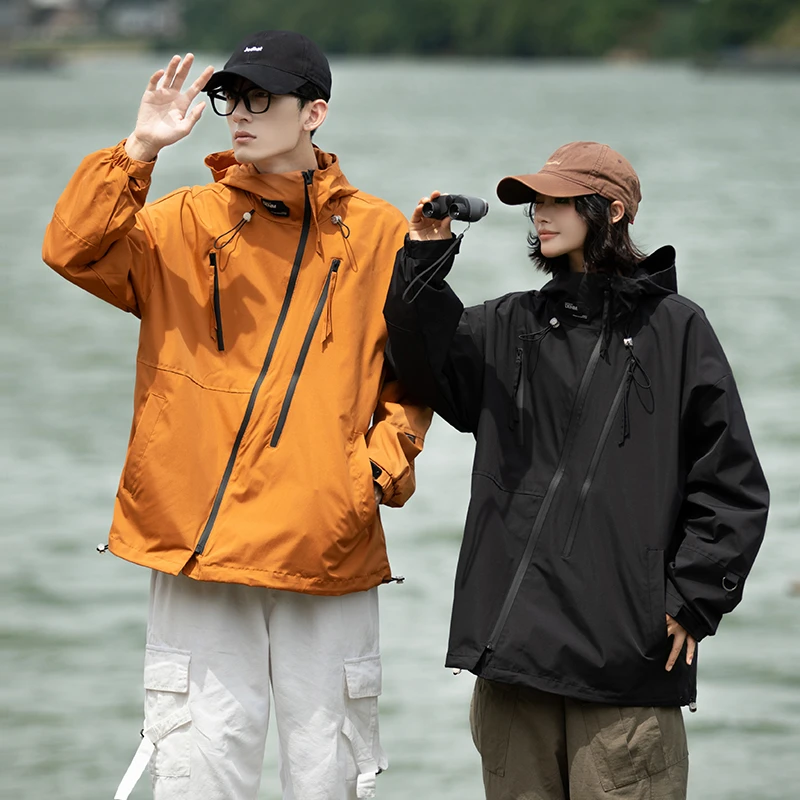 春秋季新款休闲冲锋衣外套男装连帽情侣户外机能防风宽松夹克男士