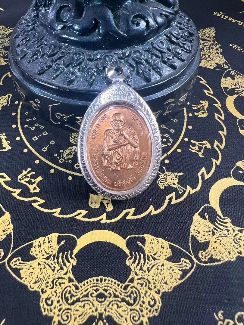 泰国特色(龙婆陈老师自身吊坠)