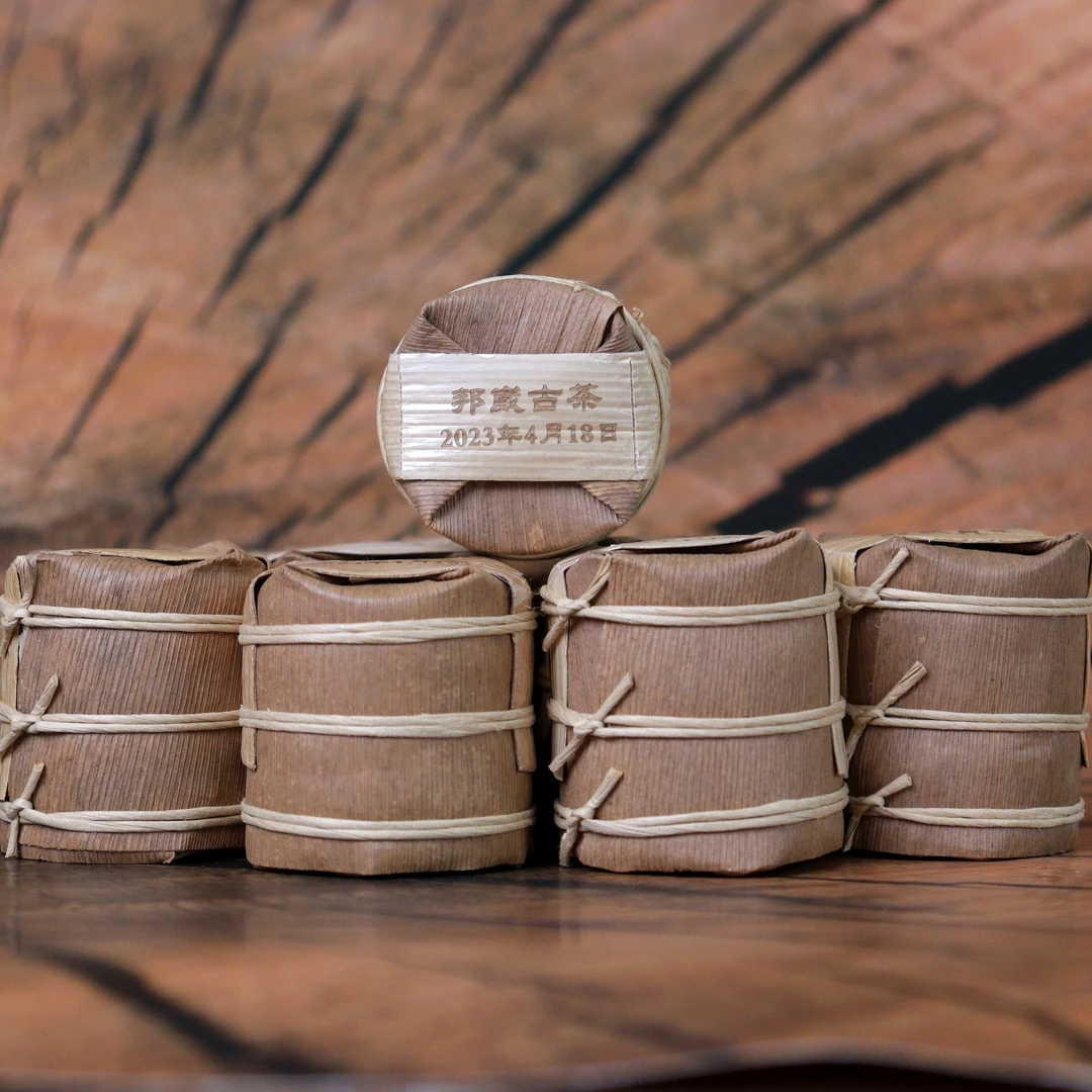 叶芳舟2023邦崴古树玲珑小饼生茶 精品 传统工艺 免费样品试喝
