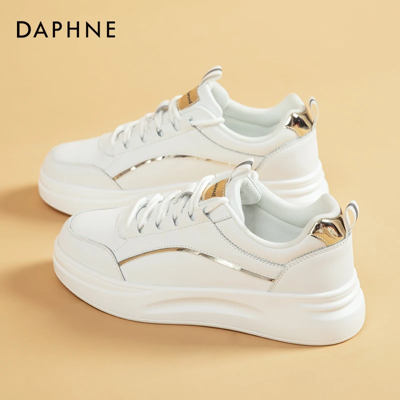 达芙妮真皮小白鞋女2025春季百搭运动休闲板鞋厚底爆款鞋子女