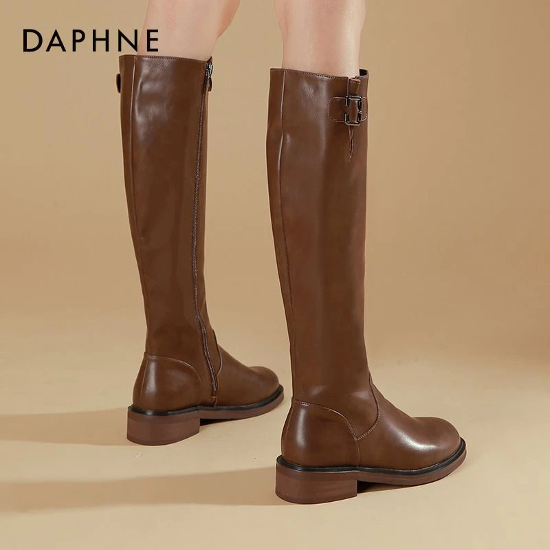 达芙妮棕色长筒靴女2024新款年秋冬复古美拉德靴子厚底粗腿骑士靴