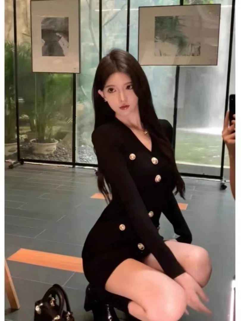 巴尔曼百搭显瘦遮肉小香气质优雅修身弹力遮肉显瘦高定连衣裙