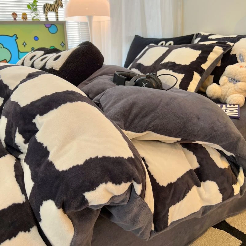 简约加厚珊瑚绒床上四件套牛奶绒冬季双面法兰加绒被套三件式床组