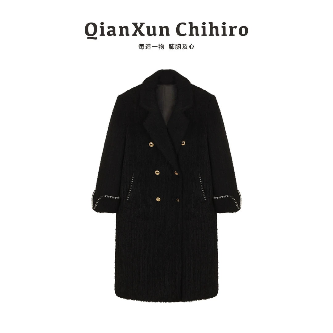 「全智贤」独特设计黑色羽绒服外套细腻纹理边缘装饰时尚Q4WT8194A