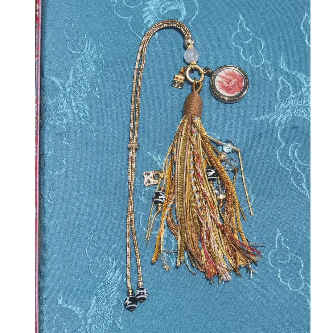 合金布艺吊坠 壹加思默-九尾圆牌合金卡卡挂件