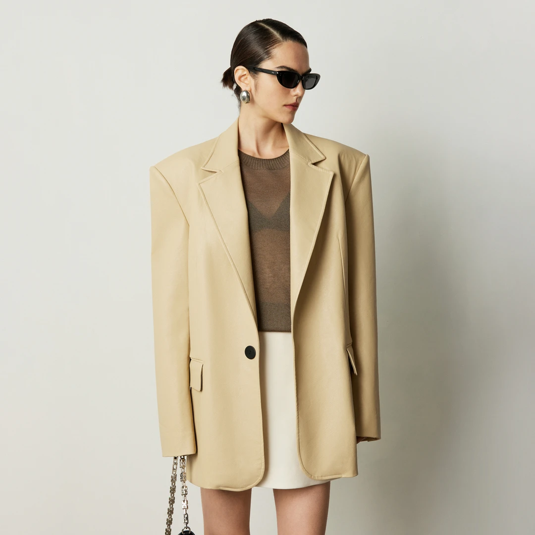 LYNEE【秀场同款】环保皮时尚贴袋一粒扣宽松西装外套女 LGD2ESL002