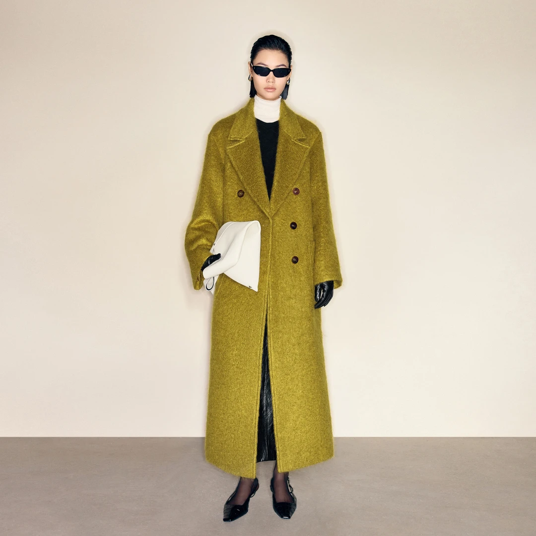 LYNEE【黑标系列】 马海毛圈圈呢复古贴袋双排扣大衣LGD2EAW126