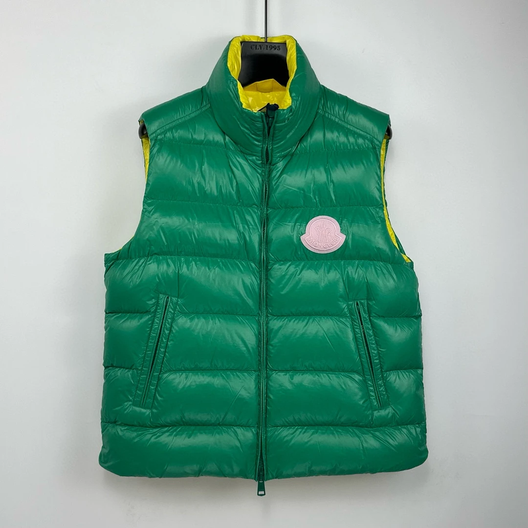 MONCLER/盟可睐  绿色羽绒马甲 2461002