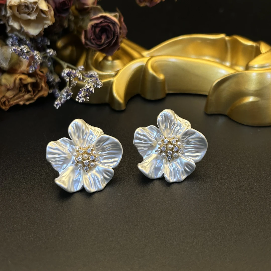 铜合金耳饰 【105】轻奢气质百搭花朵耳钉时尚高级感简约精致耳饰女