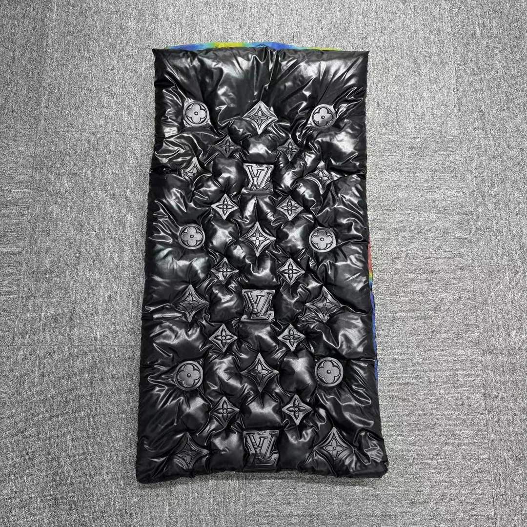 louis vuitton lv 2054 浮雕围巾 /06485/全新