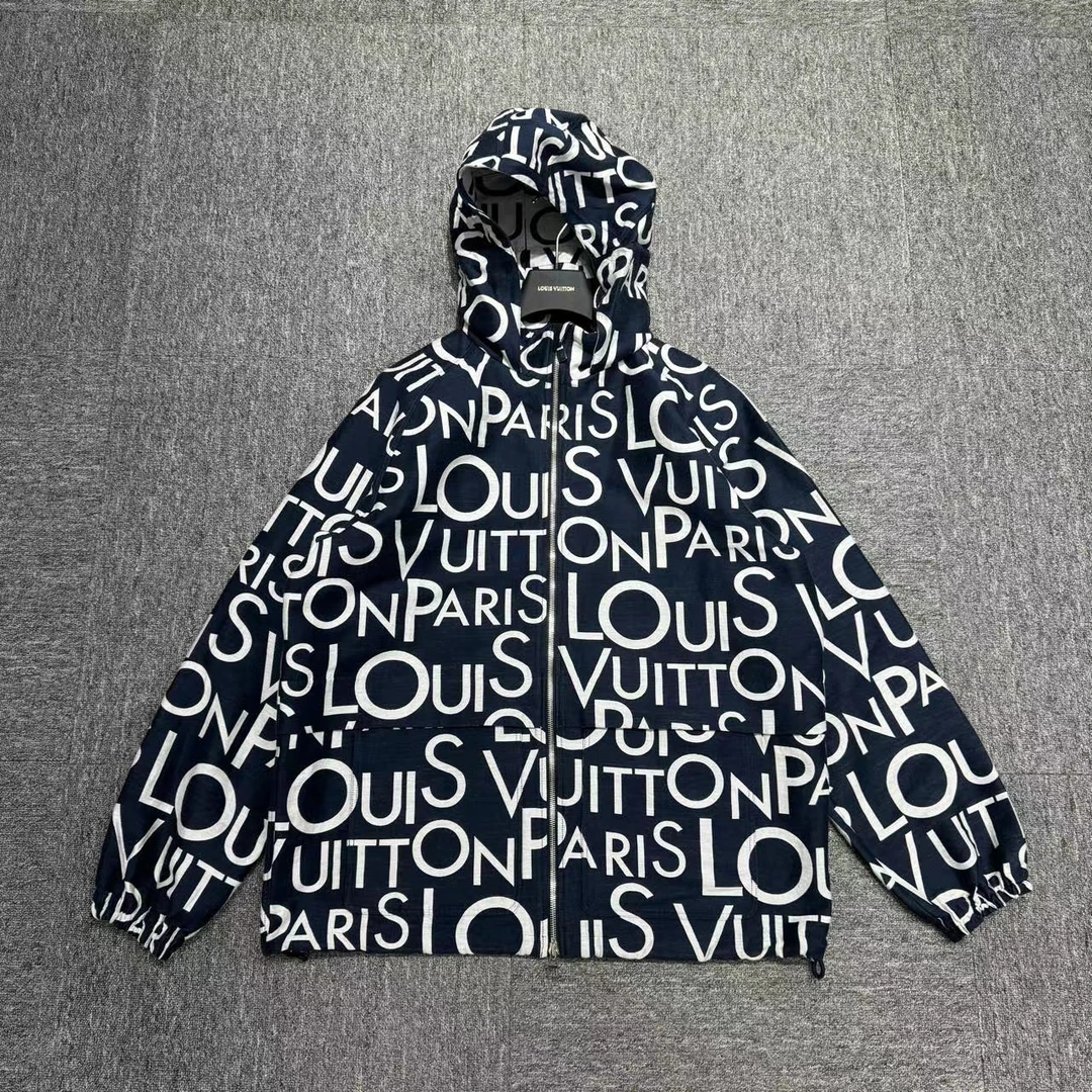 louis vuitton lv 满印弹幕 冲锋衣/09817/52码/98新/ 公价20200