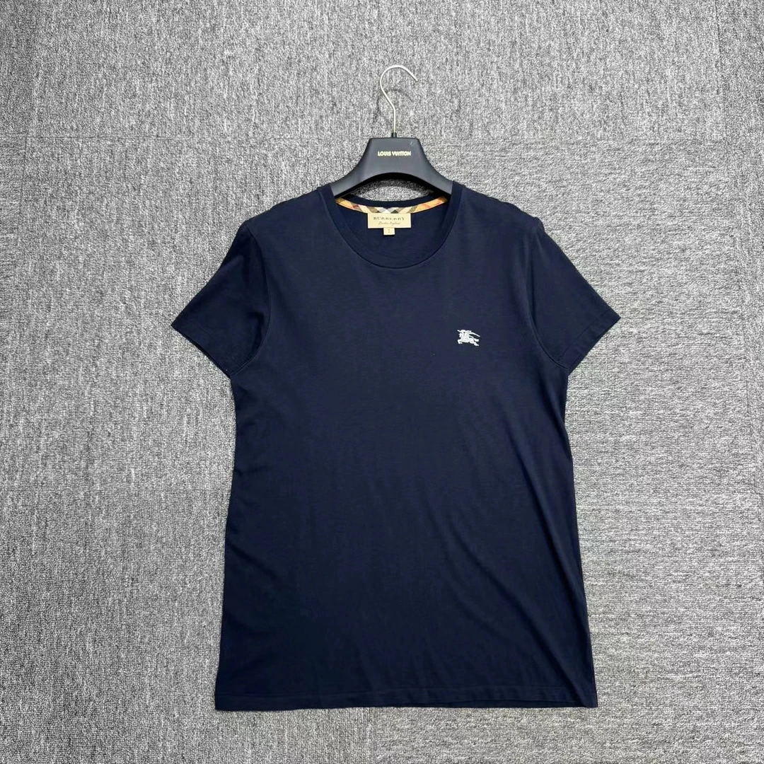 Burberry 战马刺绣短袖/08476/s码/99新/公价4900