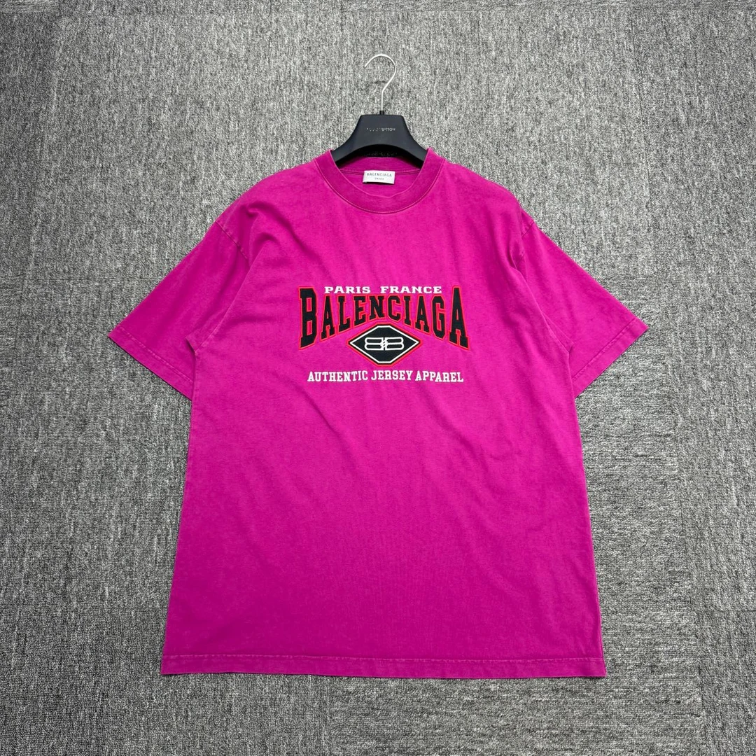 Balenciaga 复古 蝙蝠侠 短袖 /xs码/98新/公价4500/06529
