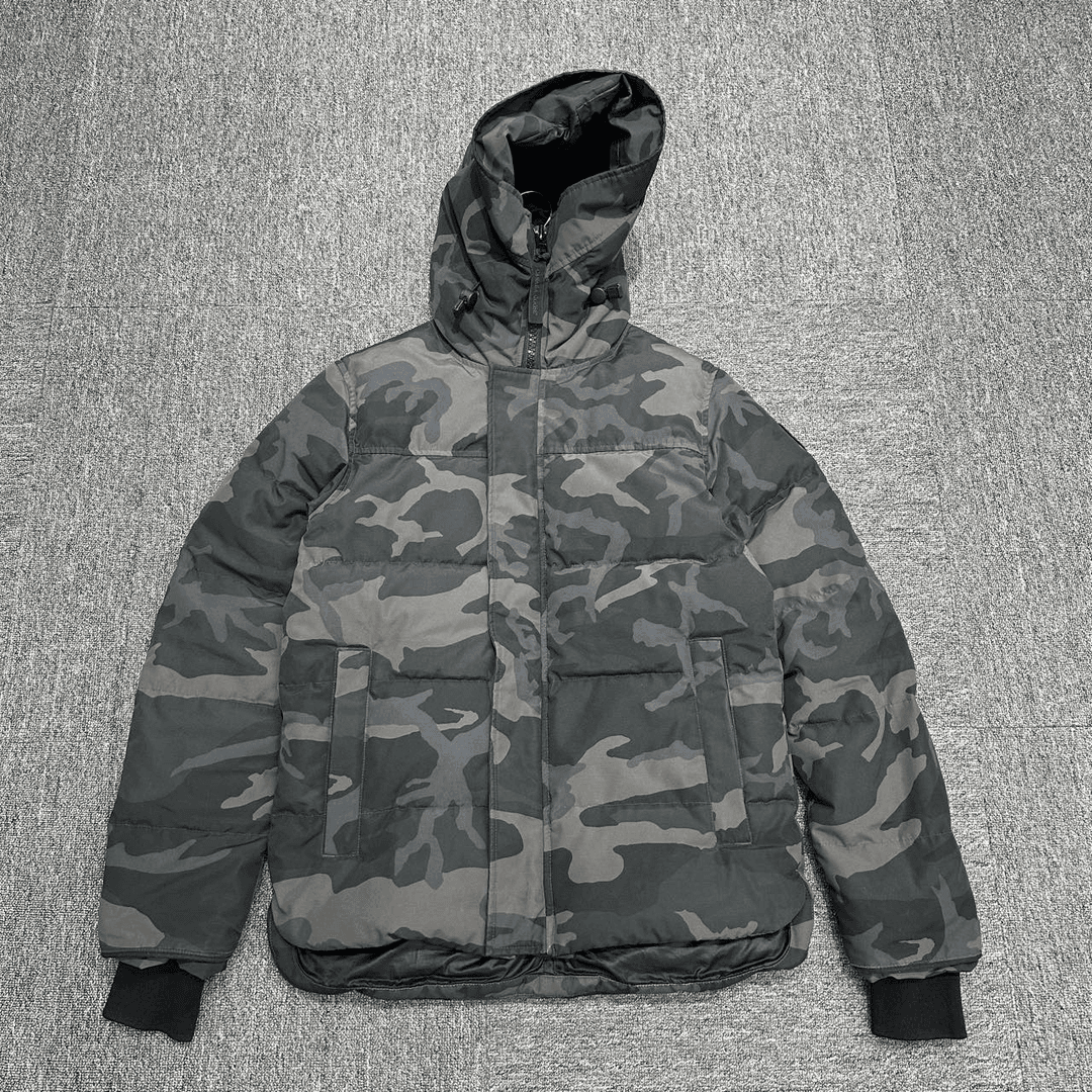 Canada Goose 迷彩 羽绒服/尺码：s/05345