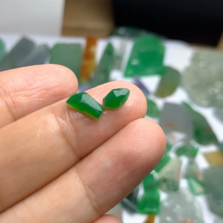 定制翡翠未镶嵌天然翡翠