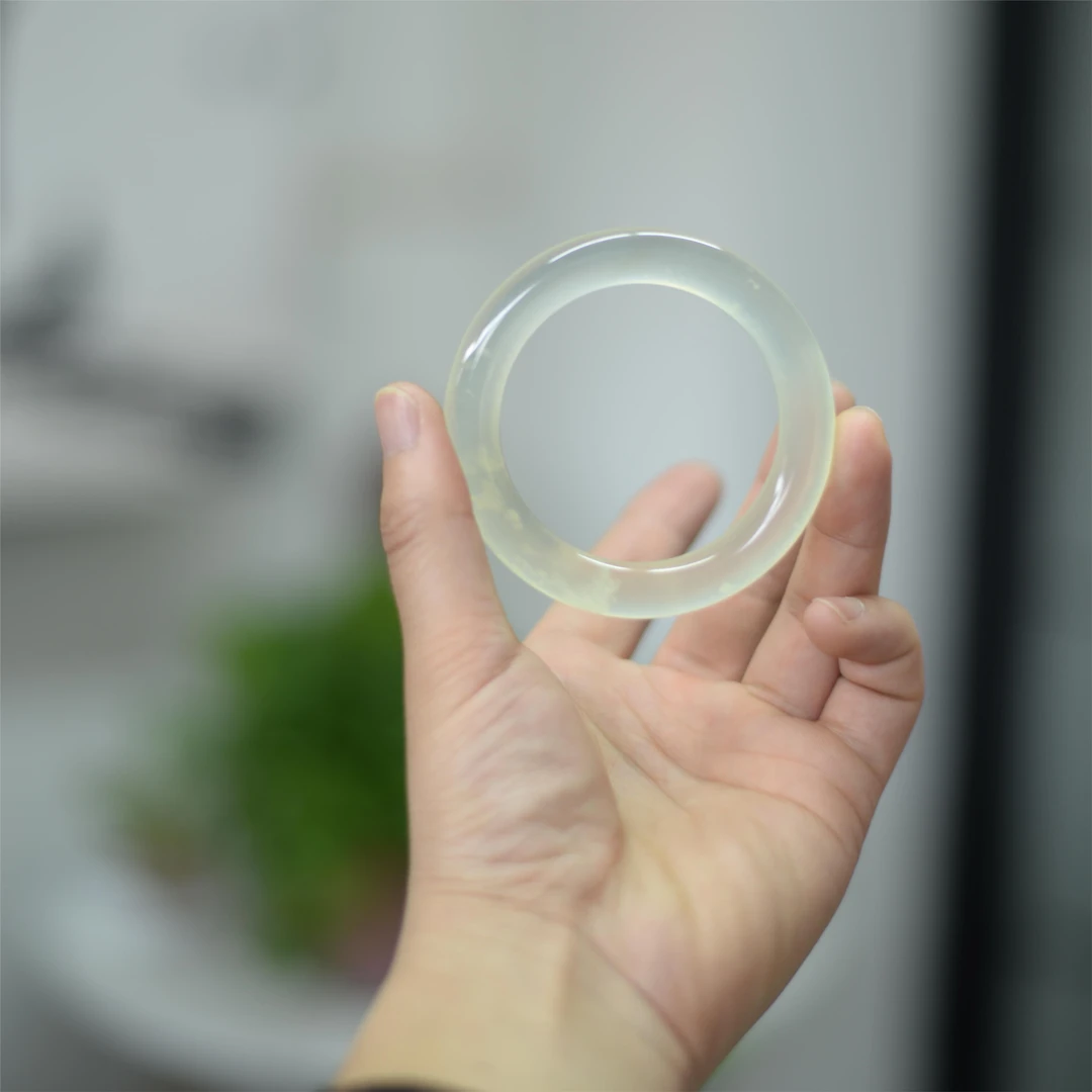 天然岫玉高冰种棉花糖白冰少女款时尚百搭美人镯手镯多样性发一件