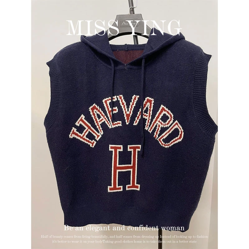 应小姐【潮流前线】时尚休闲风百搭连帽字母条纹马甲上衣MY1JOH01