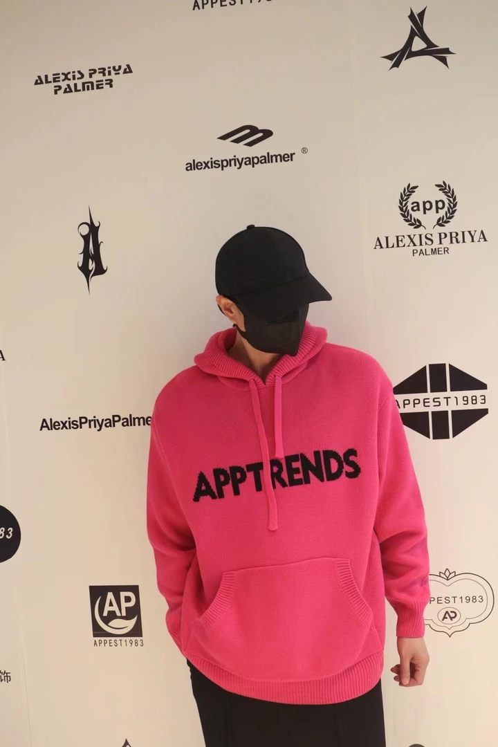 老男孩2025潮牌多巴胺穿搭系列之情侣帽衫字母毛衣针织衫6785