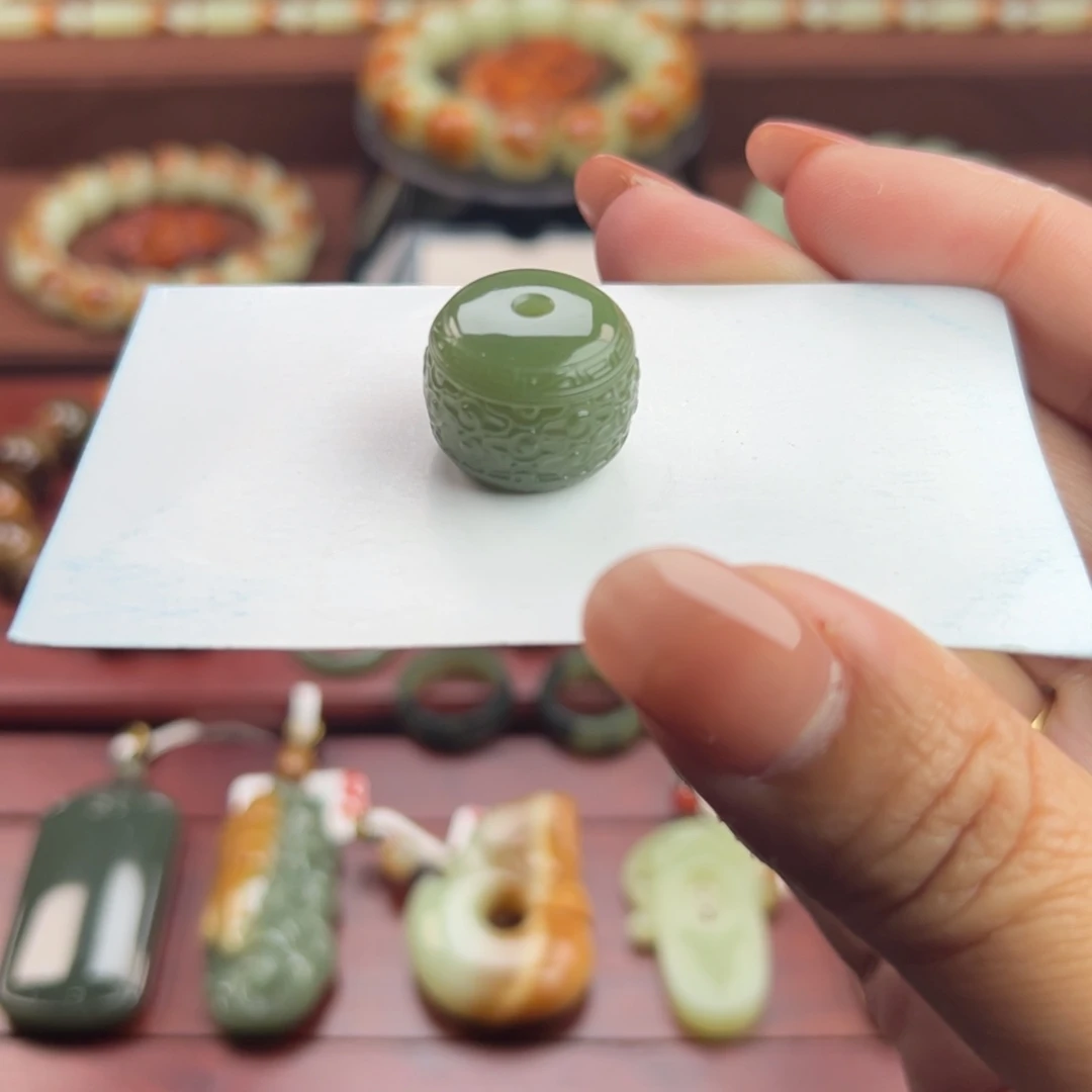 岫岩老玉（透闪石质玉）配饰未镶嵌