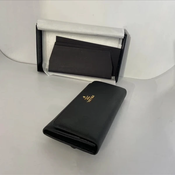 95新  Prada/普拉达 钱包/MJ025026